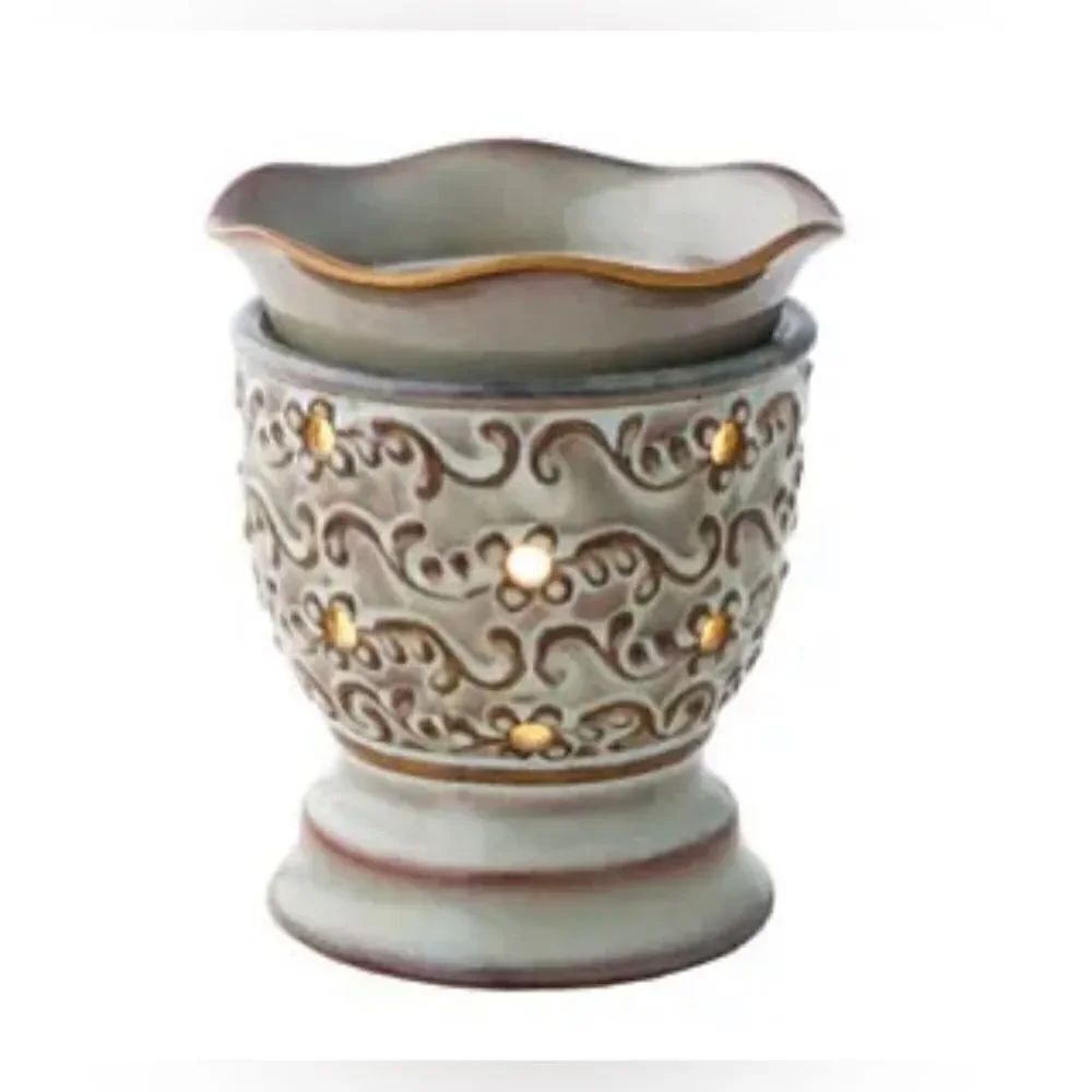Scentsy Milano full size Warmer